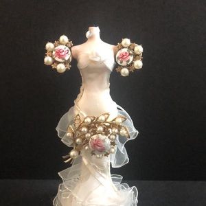 Vintage Gold Tone Filigreed Guilloche Enamel Pink & Faux Pearl Brooch & Earrings